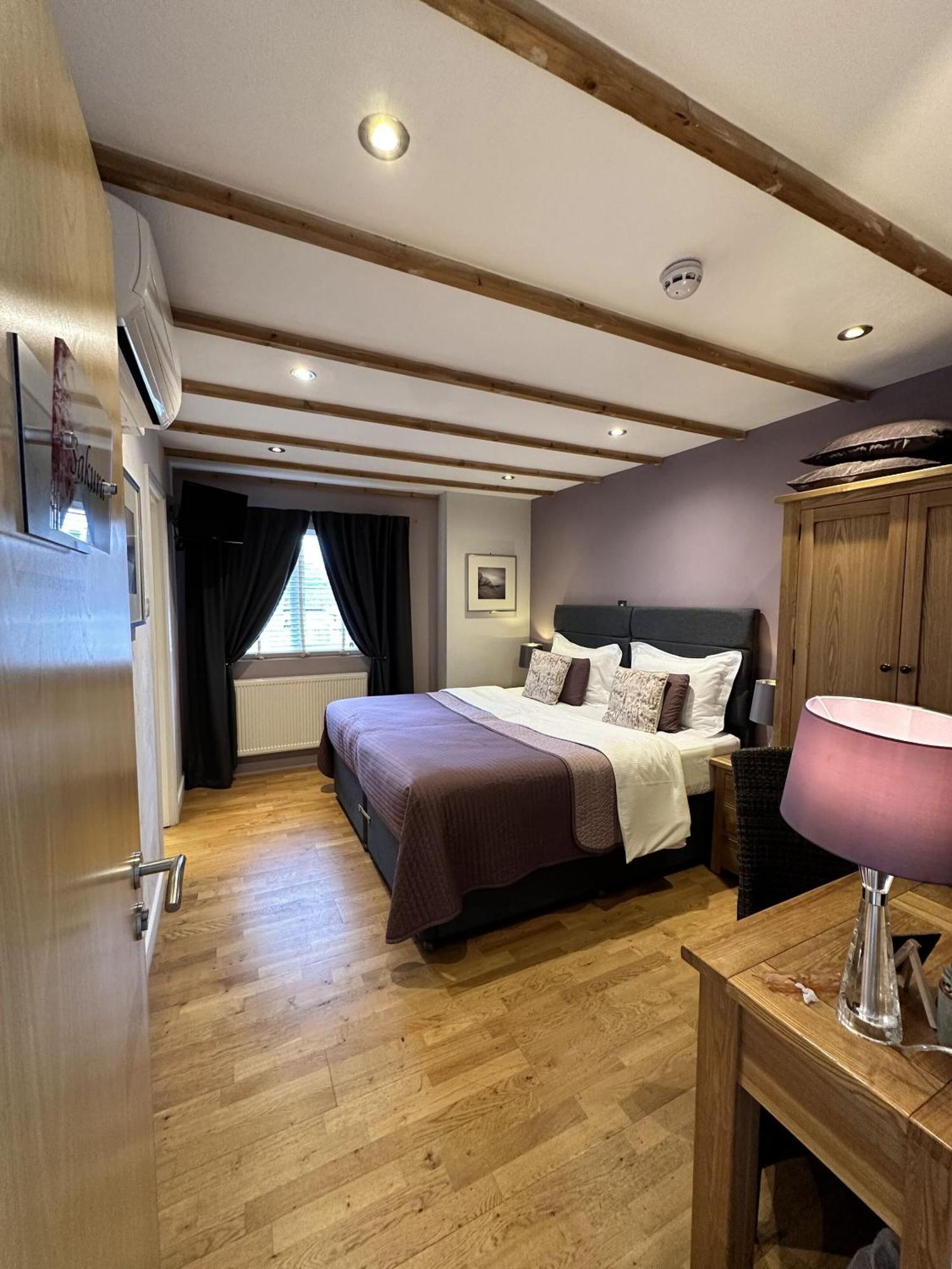 Bath House Hotel Chard Phòng bức ảnh